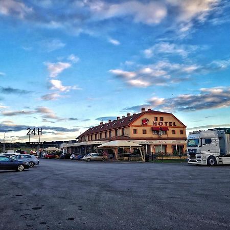 Area De Servicio Los Cerrillos Peraleda de la Mata エクステリア 写真